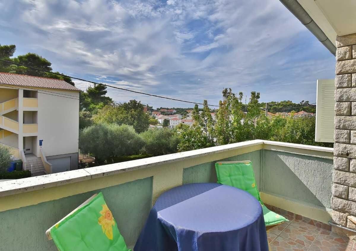 Apartments Ruzica Banjol Екстериор снимка