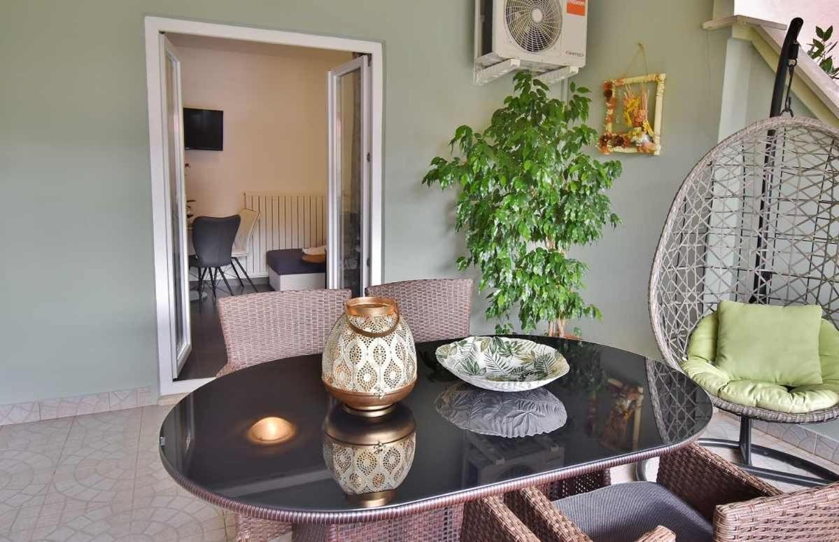Apartments Ruzica Banjol Екстериор снимка